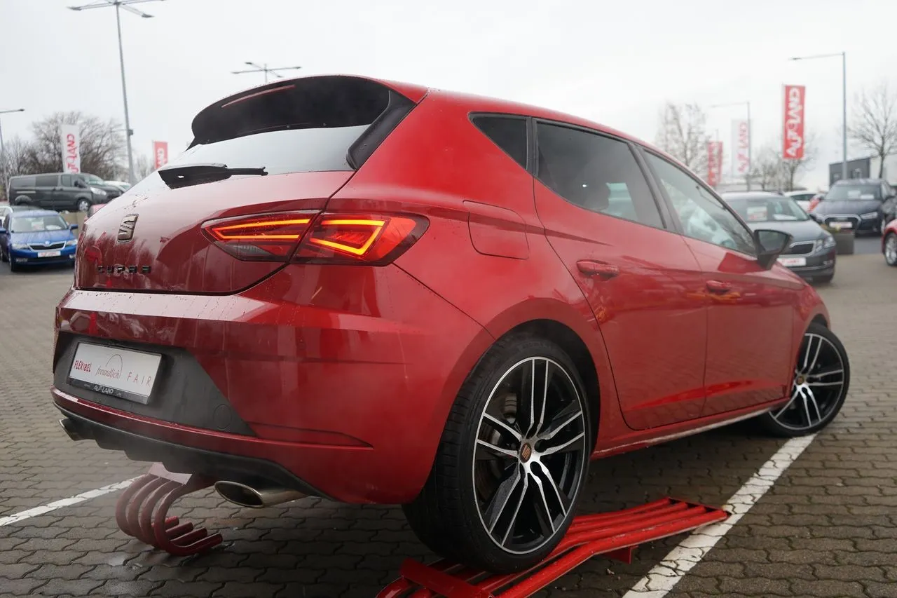 Seat Leon 2.0 TSI DSG Cupra 290...  Image 4